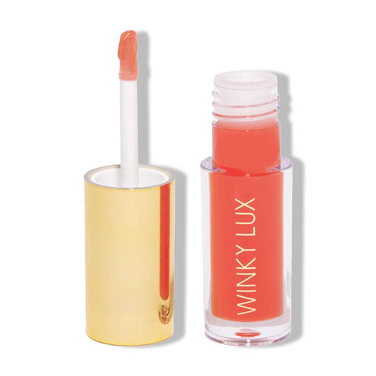 Light Tinted Lip Oil Is Seldom Found